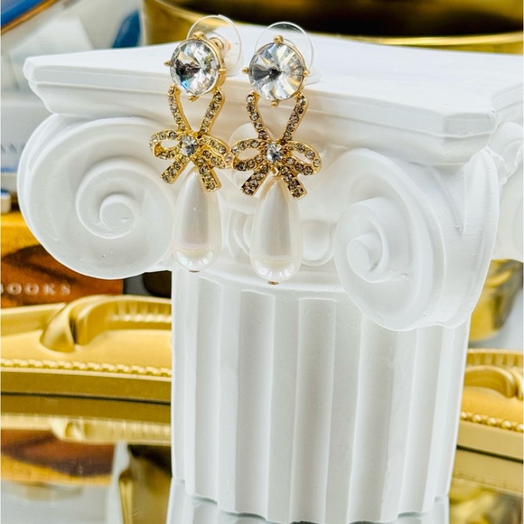 🆕 OSCAR DE LA RENTA 🧿 NWOT Bow Earrings With Pearls - Picture 5 of 16